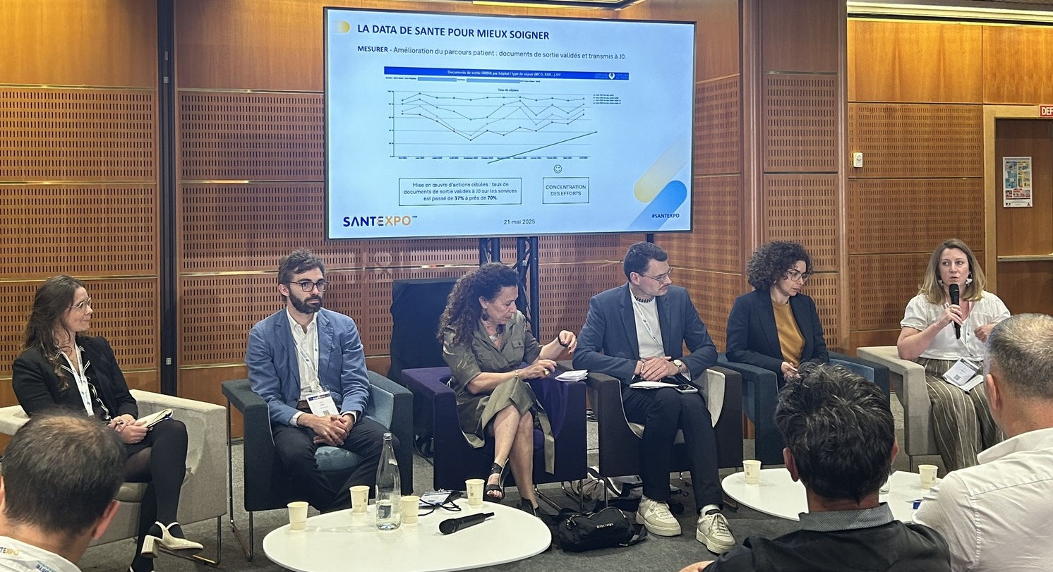 Intervenants au salon lors de la conférence sur la data de santé